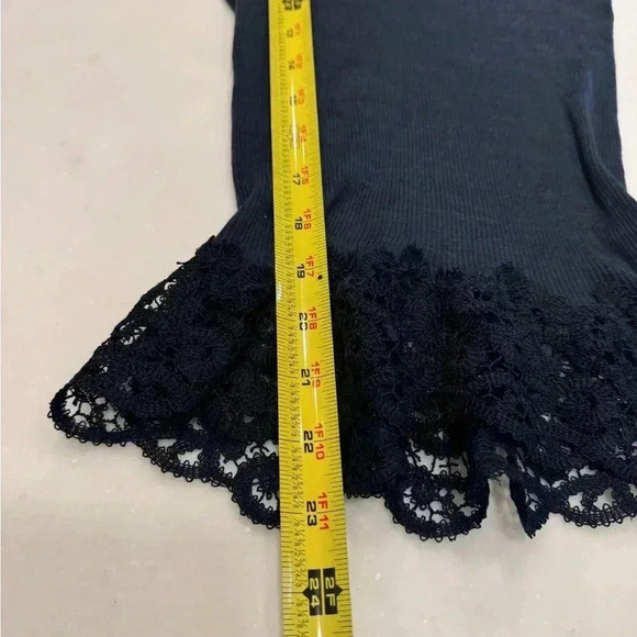 Ghiro Women's Long Sleeve Top Size Gray Ribbed Knit Lace Hem Size Small Italy - Picture 7 of 8